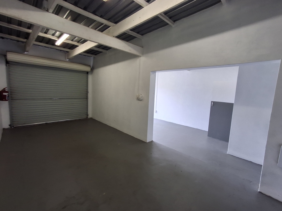 To Let Commercial Property for Rent in Gonubie Eastern Cape